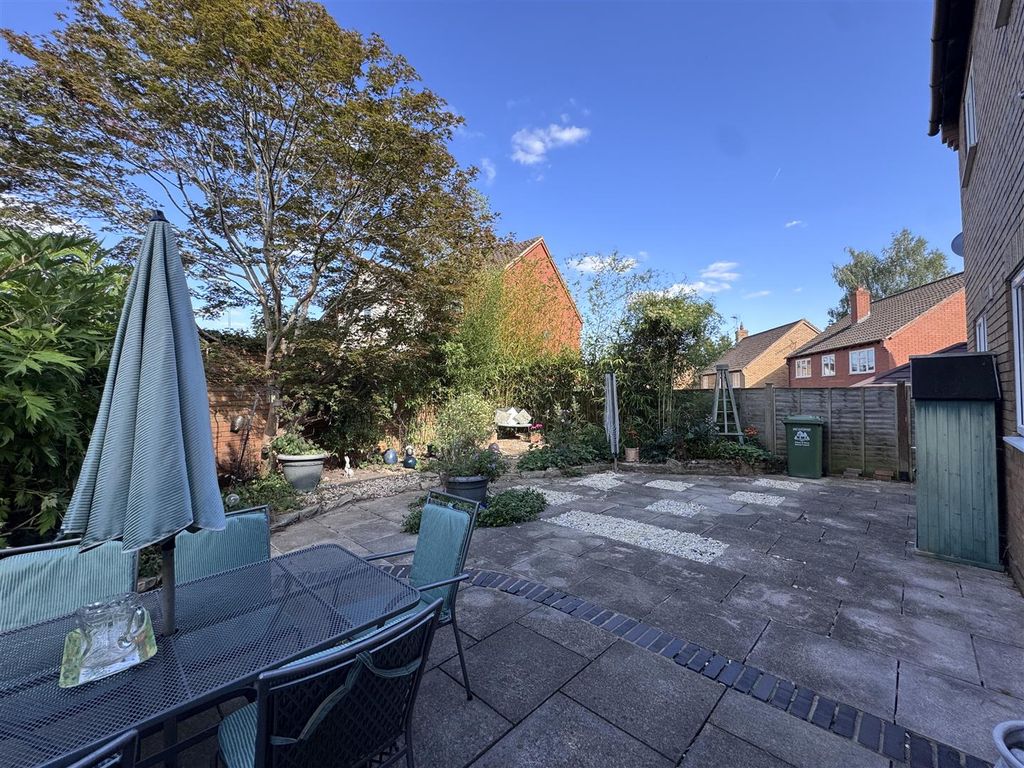 Property photo 2 of 16