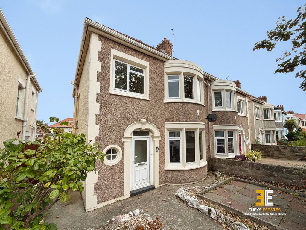 Property photo 1 of 32