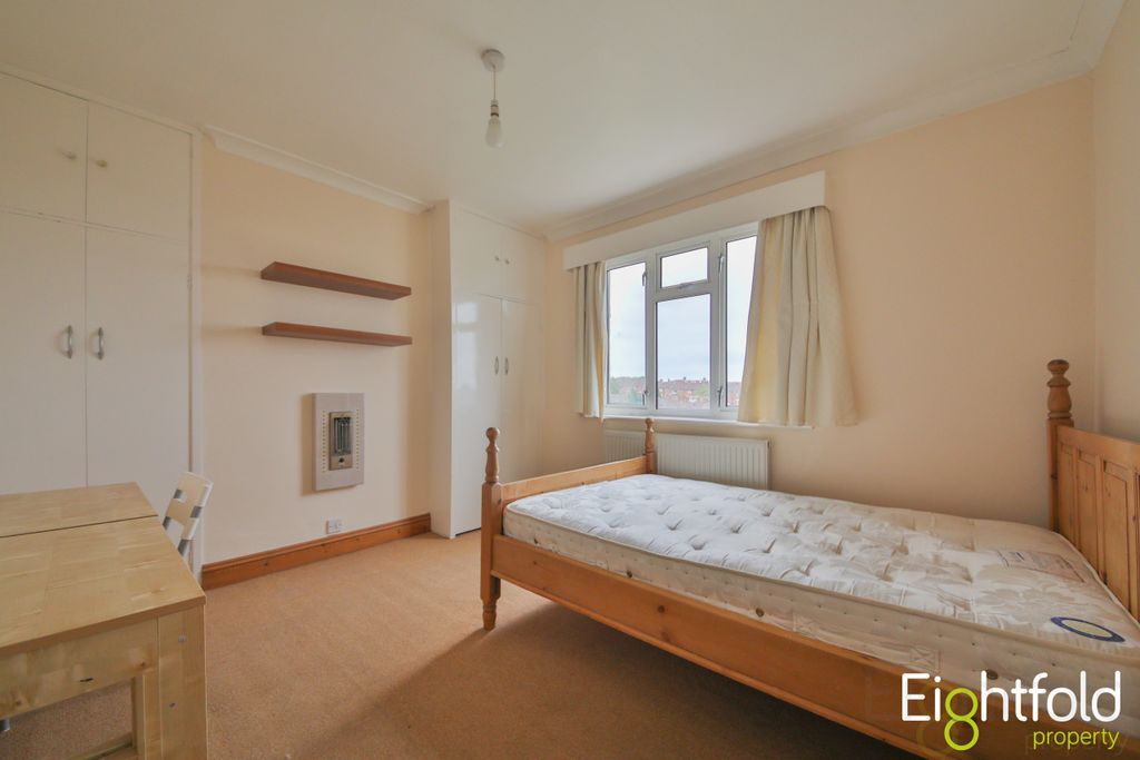 Property photo 2 of 8 Image