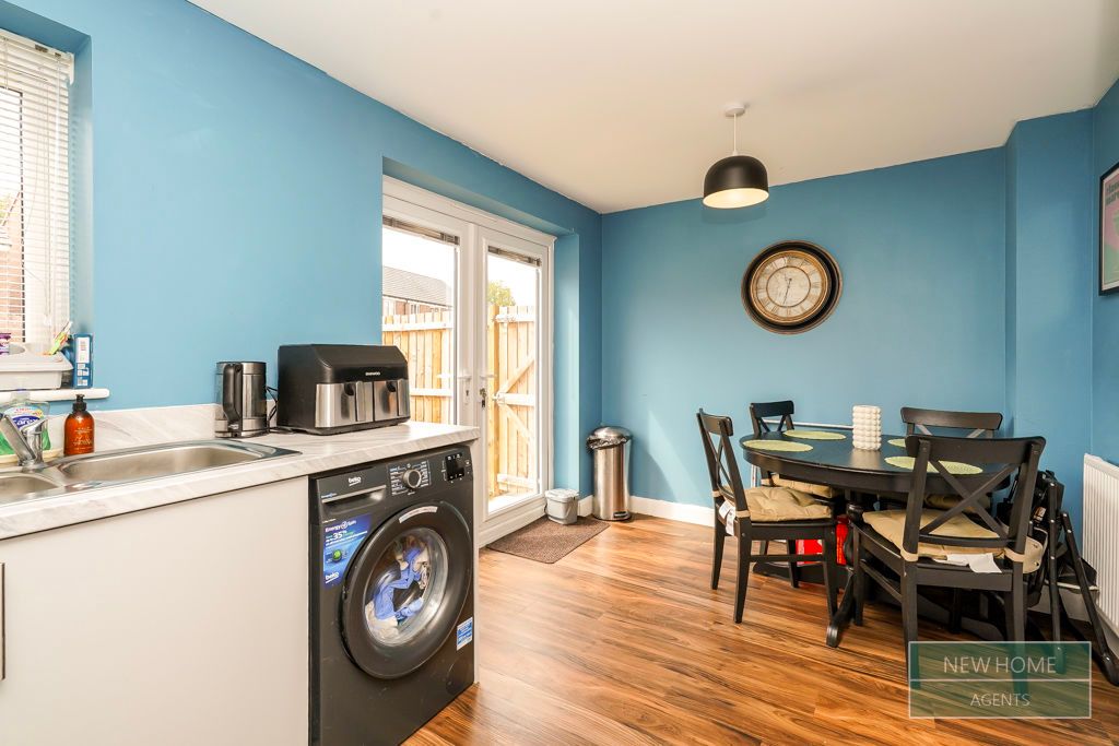 Property photo 3 of 13 Photo 9