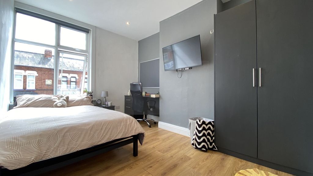 Property photo 1 of 25 Photo 1