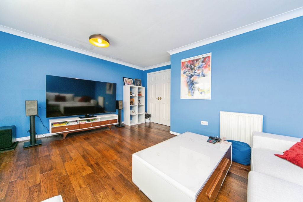 Property photo 3 of 17