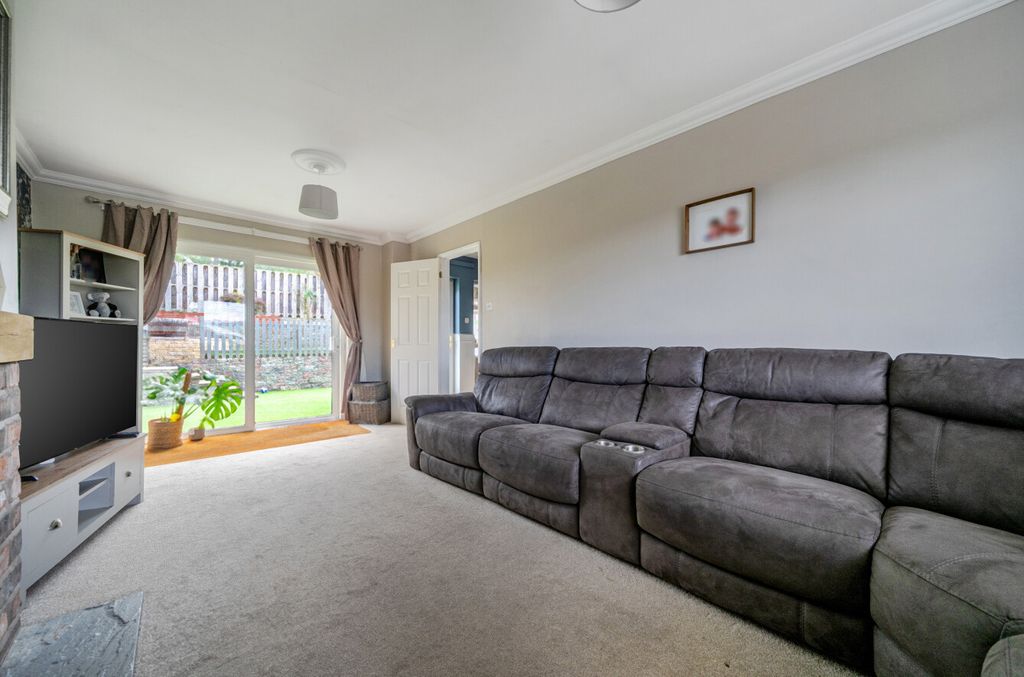 Property photo 3 of 20 1347399-13-68B8A7...