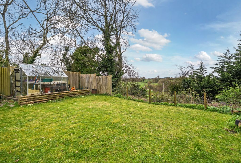 Property photo 3 of 23 1425190-6-69c2689...