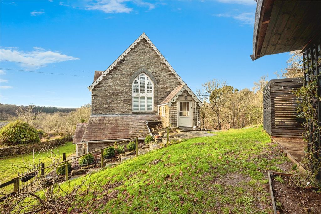 Property photo 2 of 25 Picture No. 10