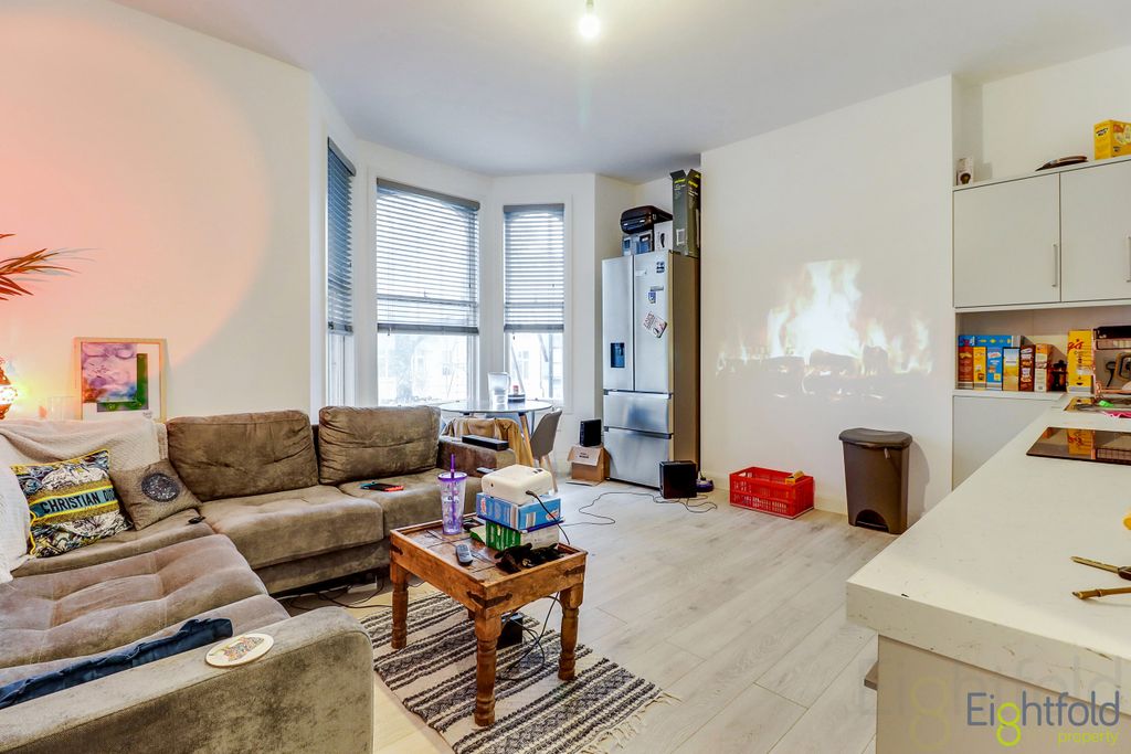 Property photo 2 of 12 Kitchen/Living Room