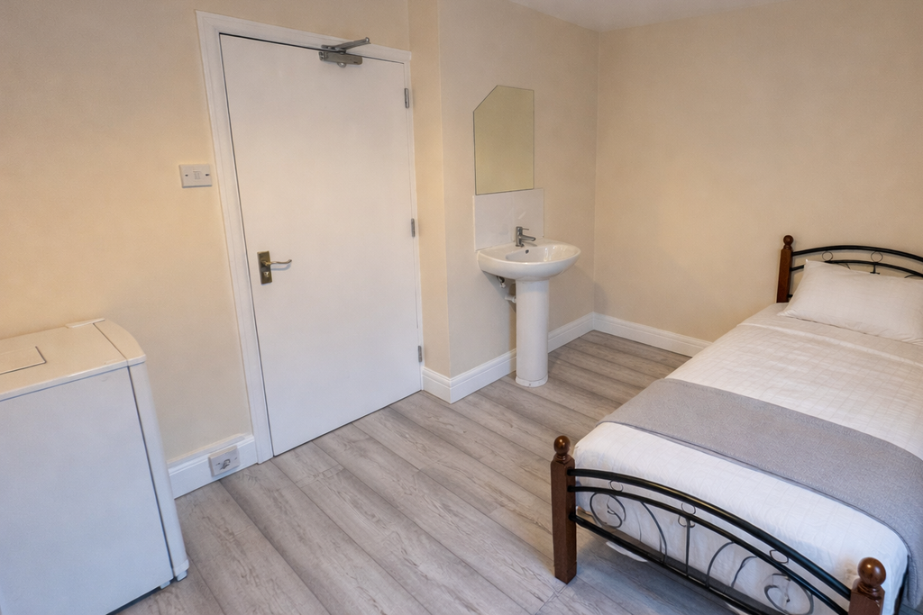 Property photo 3 of 3 Bedroom