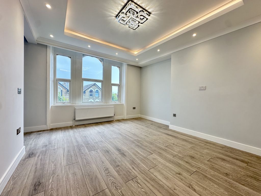 Property photo 1 of 10 Reception Room