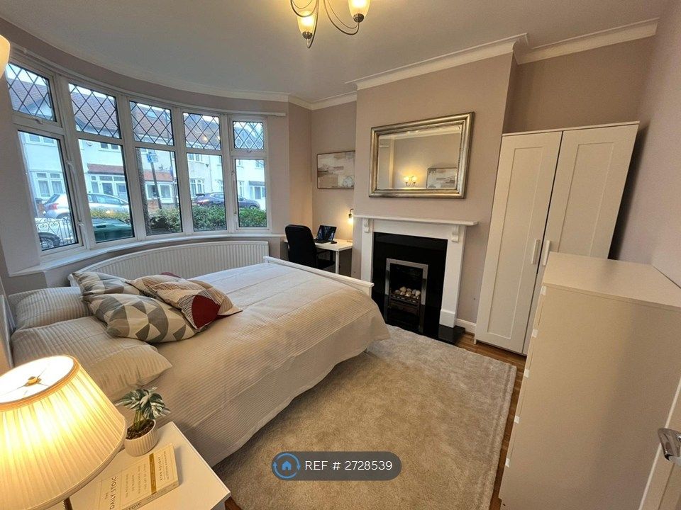 Property photo 1 of 20 Room 1