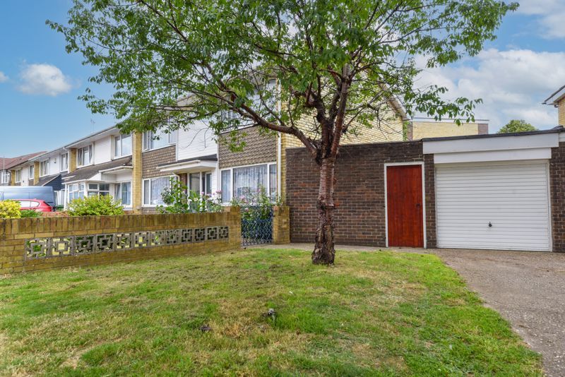 Property photo 3 of 17 Photo 17