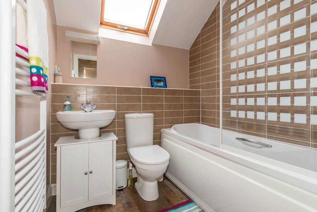 Property photo 2 of 9