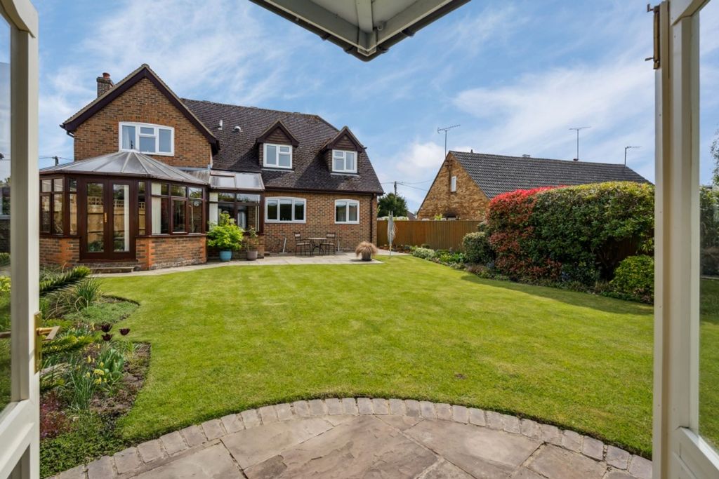 Property photo 1 of 17
