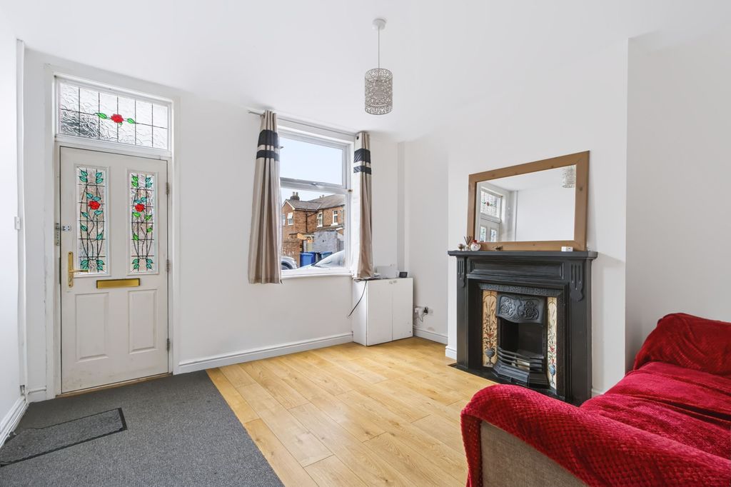 Property photo 2 of 13