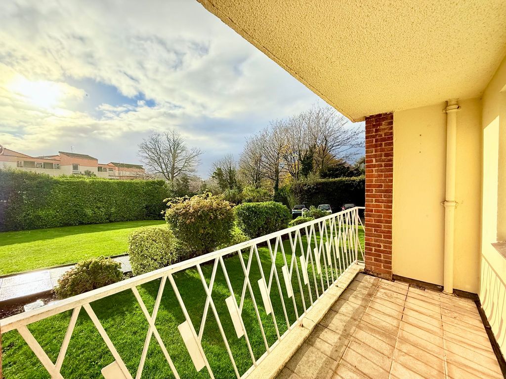 Property photo 2 of 21