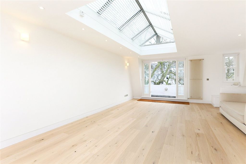 Property photo 3 of 9 Picture No. 06