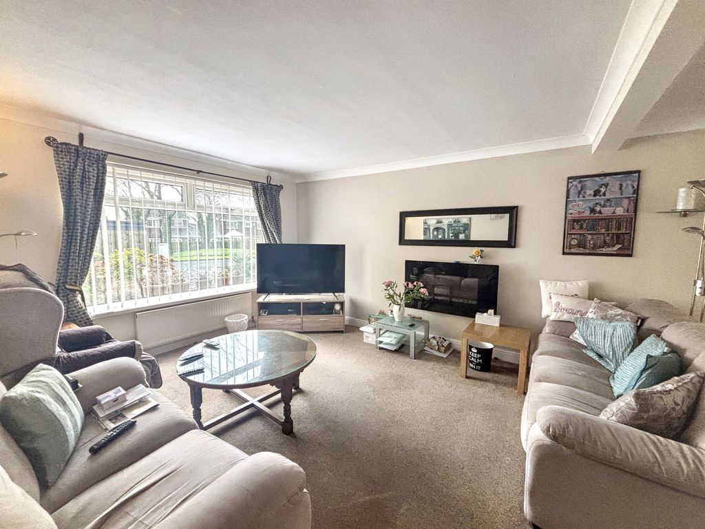 Property photo 2 of 30