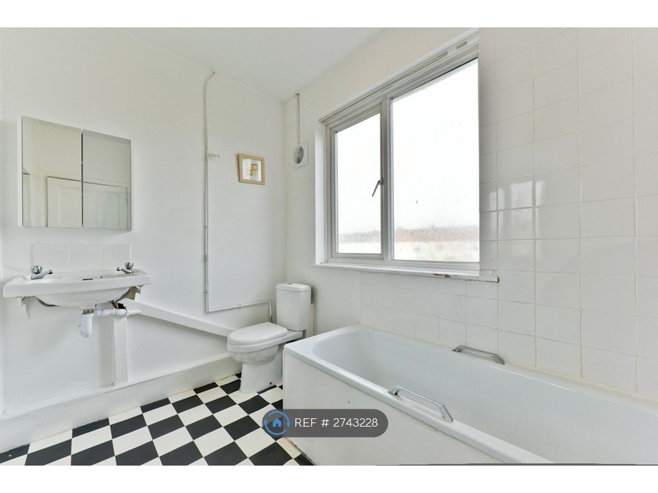 Property photo 2 of 5 Bathroom