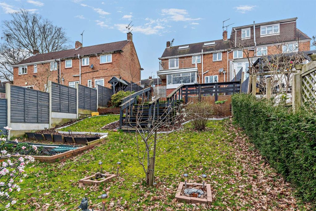 Property photo 1 of 14 8680322-Exterior06-800.Jpg