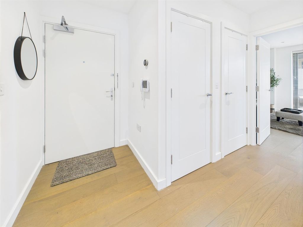 Property photo 3 of 15 Cam02885G0-Pr0403-Still001.Jpg