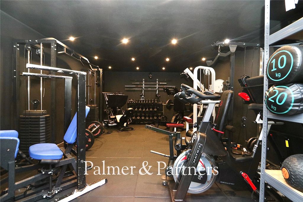 Property photo 3 of 23 Picture No. 06