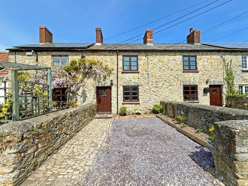 Property photo 1 of 14 Front