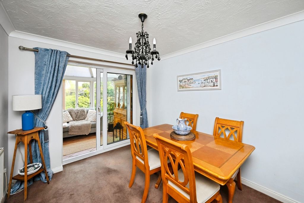 Property photo 3 of 29 Dining Room