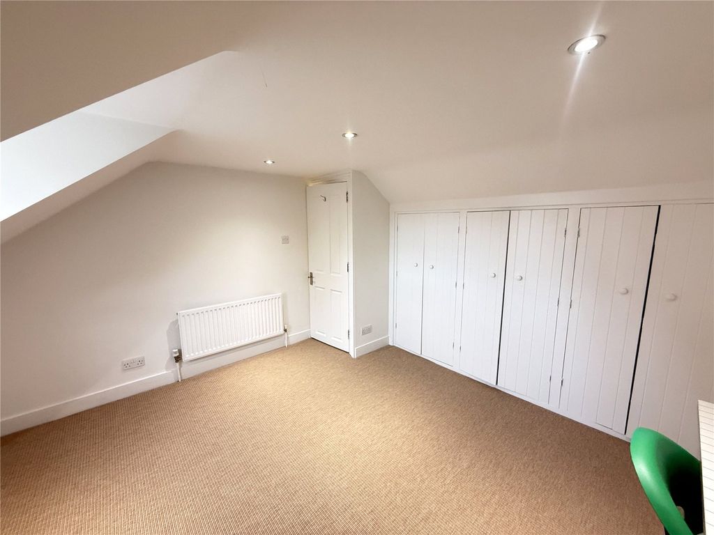 Property photo 3 of 10 Picture No. 04