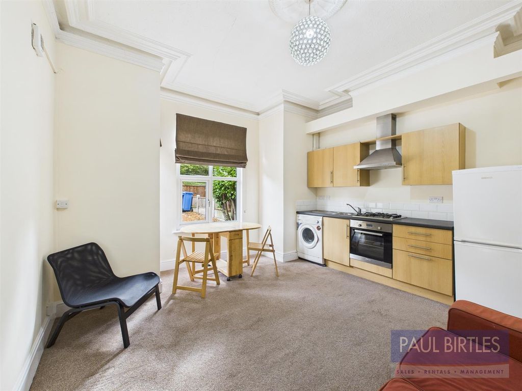Property photo 2 of 10 Cam04378G0-Pr0215-Still007.Jpg