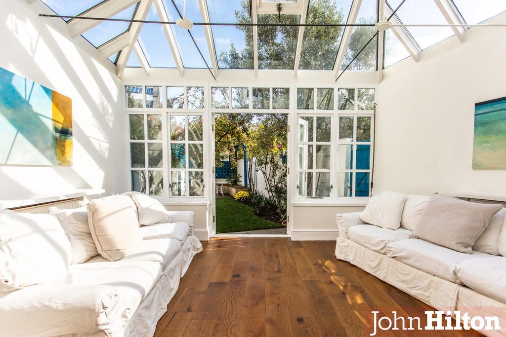 Property photo 2 of 24 St Lukes Road36.Jpg