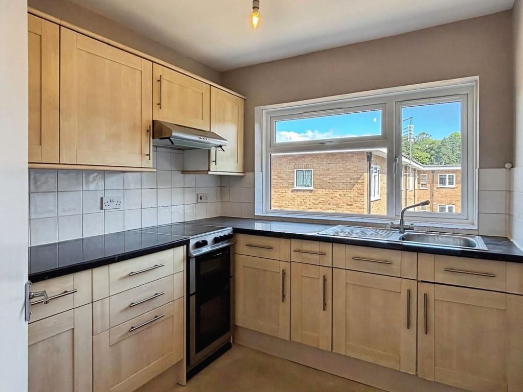 Property photo 2 of 16 7Da697c1-F7c58Cce-89c8-4674-8117-c412889c6134.Jpeg
