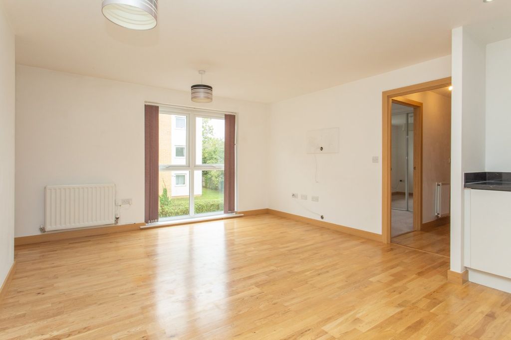 Property photo 3 of 16 Picture 3