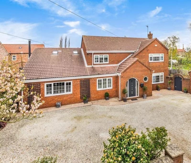 Property photo 1 of 33 A416E701-6480-4B2c-99E1-3d132632Ad54