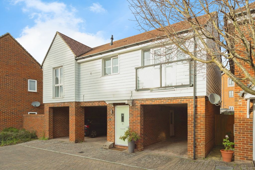 Property photo 1 of 20