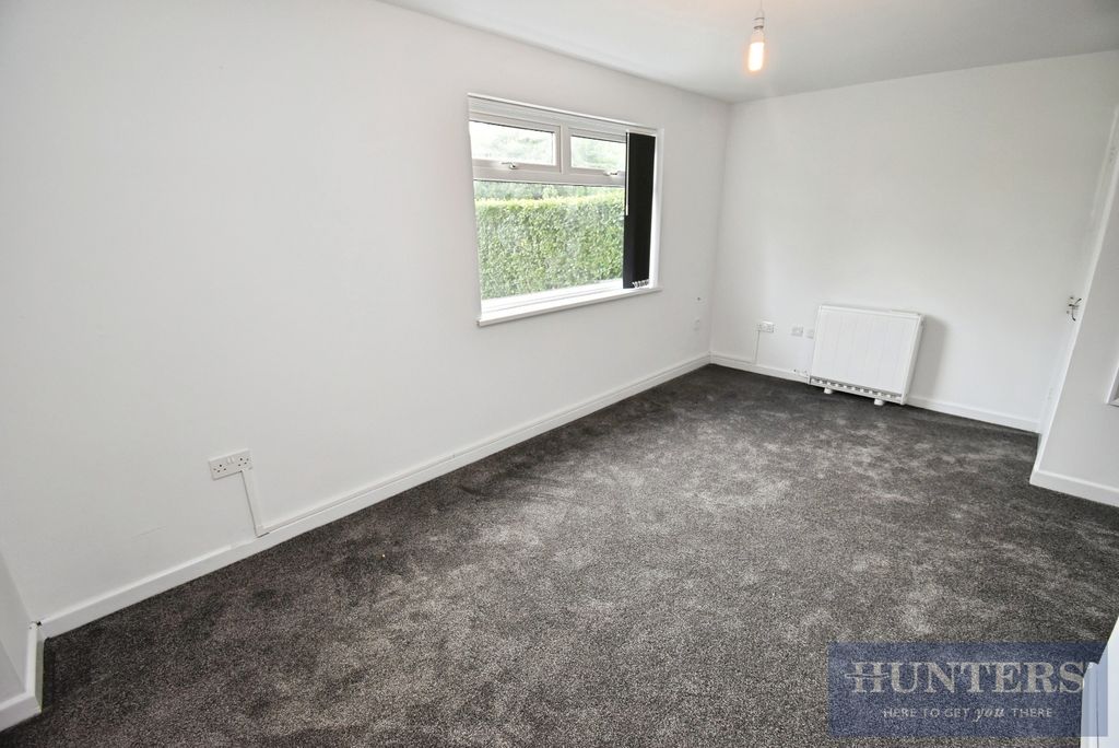 Property photo 3 of 8 Pbox-Img.Jpg