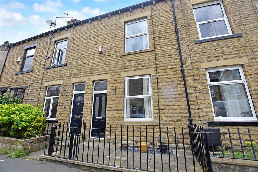 Property photo 1 of 14 Front