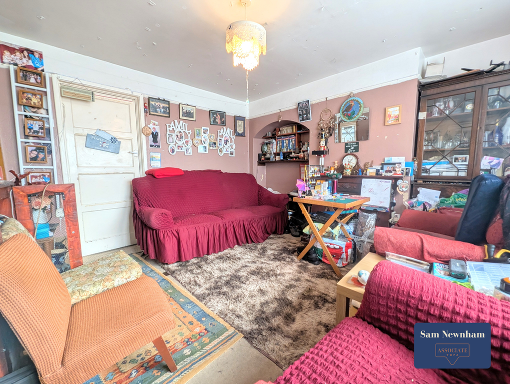 Property photo 3 of 9 Living Room