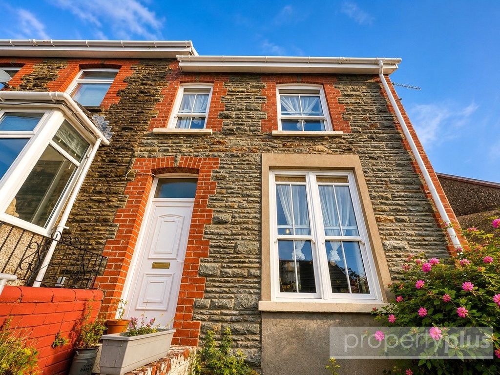 Property photo 1 of 18 Picture No. 02