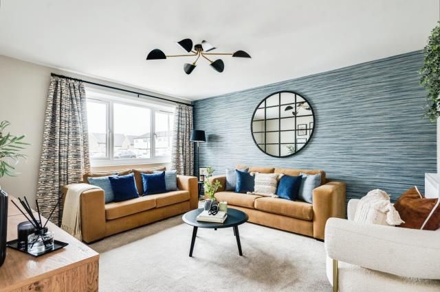 Property photo 2 of 11 Living Room