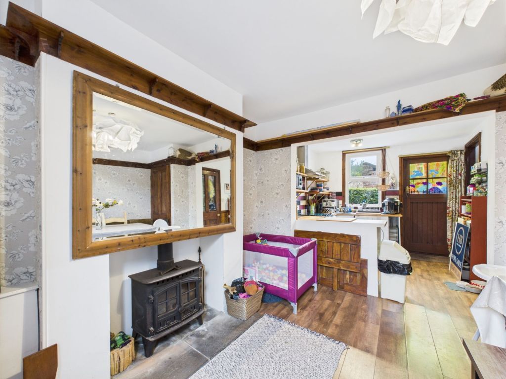 Property photo 2 of 22