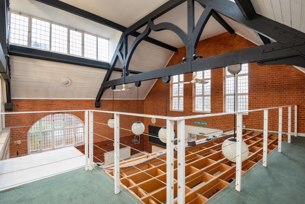 Property photo 3 of 5 St Andrews Church Room Ph5.Jpg