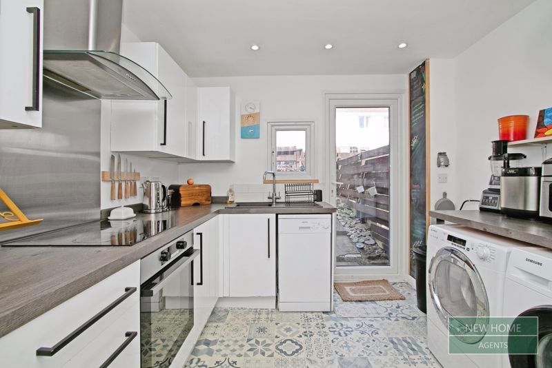 Property photo 2 of 17 Photo 10