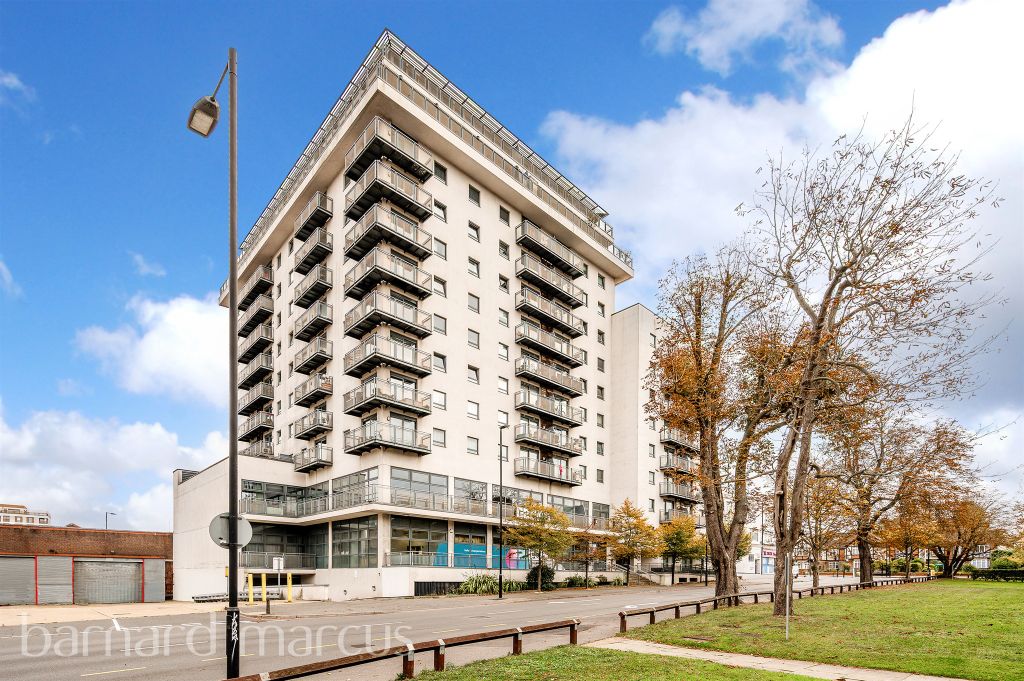 Property photo 1 of 14