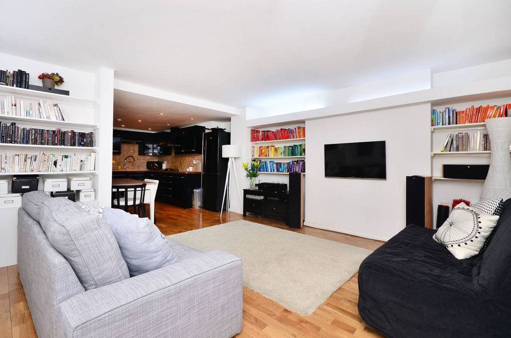 Property photo 2 of 7