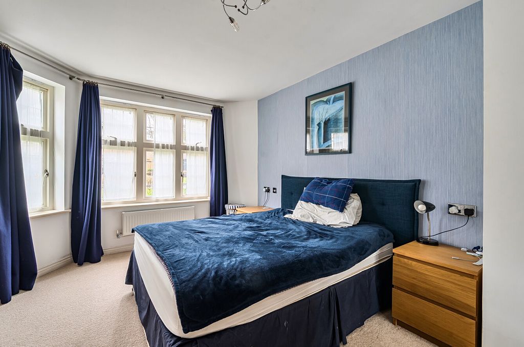 Property photo 3 of 11 1416380-1-6995ce5...