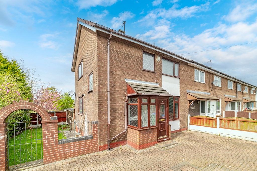 Property photo 1 of 21