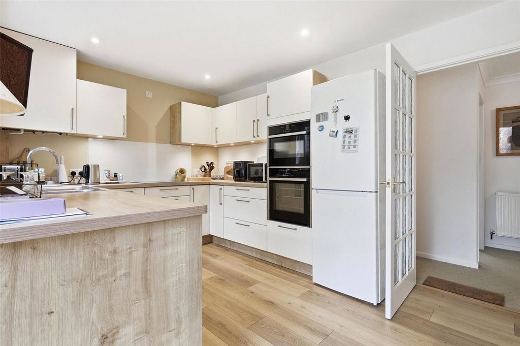 Property photo 3 of 21 Picture No. 04