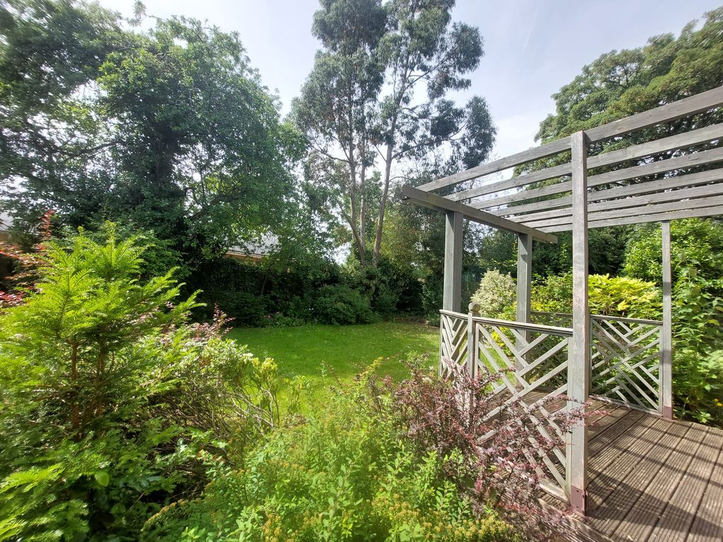 Property photo 3 of 13