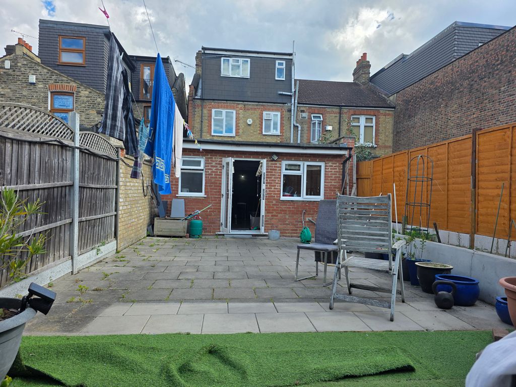 Property photo 3 of 3
