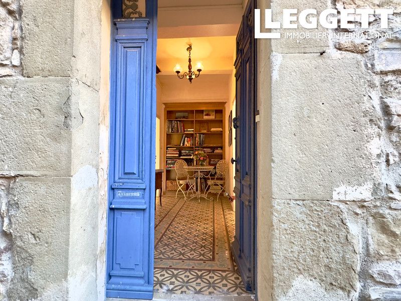 Property photo 1 of 10