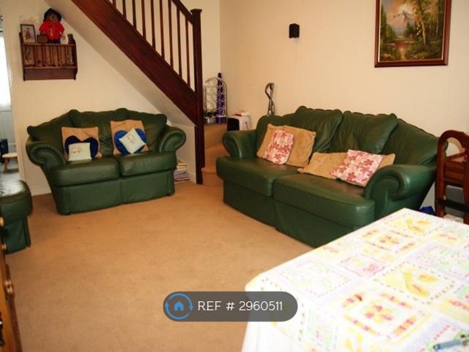 Property photo 2 of 8